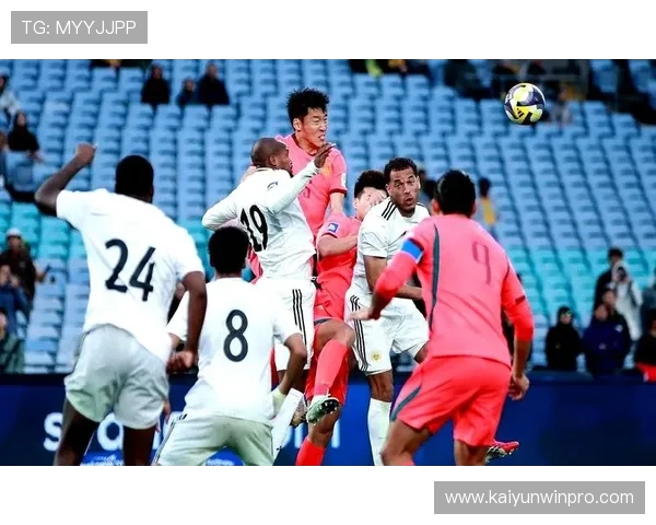 中国足球队迎战亚洲劲旅，力争世界杯预选赛小组出线突破